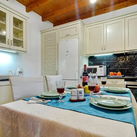 וילה Almyra House Corfu *
